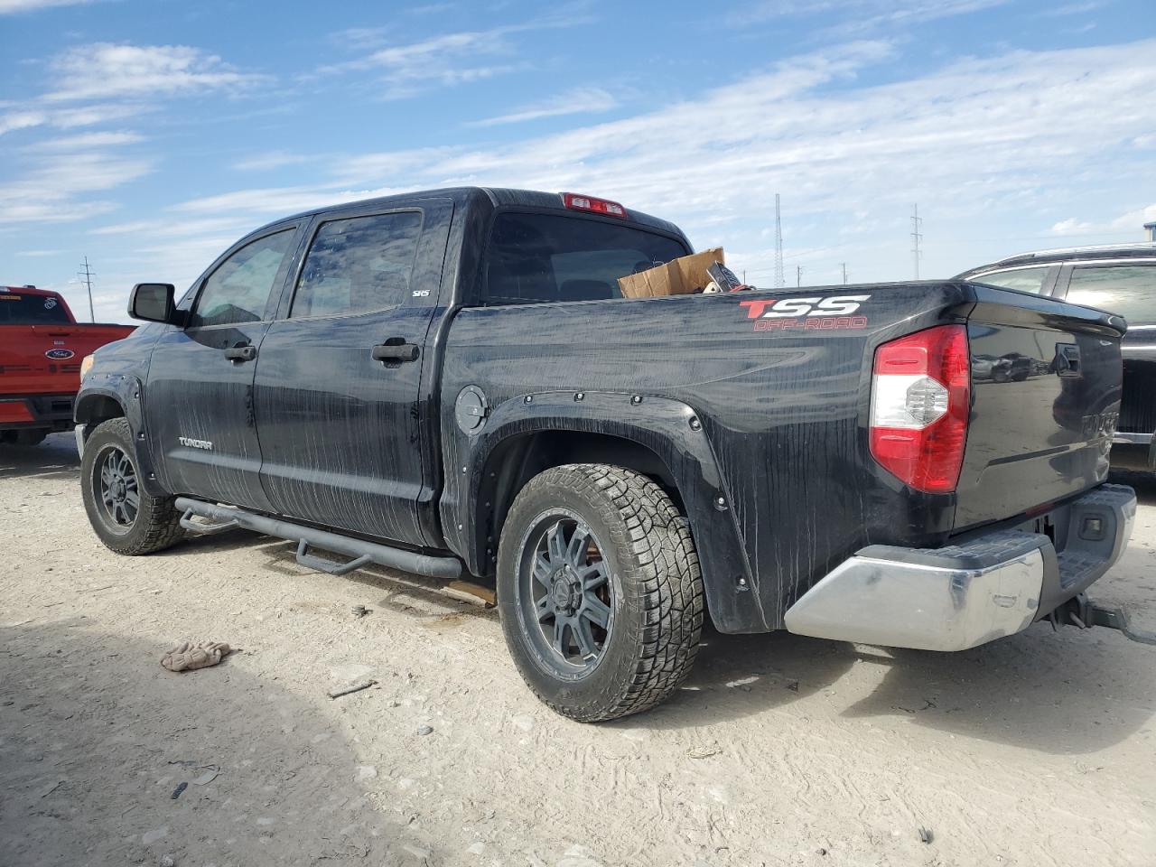 2014 Toyota Tundra - Image 2