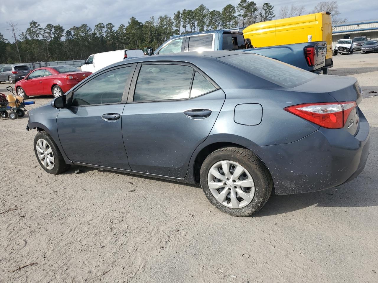 VIN 2T1BURHE6FC300917 2015 TOYOTA COROLLA no.2