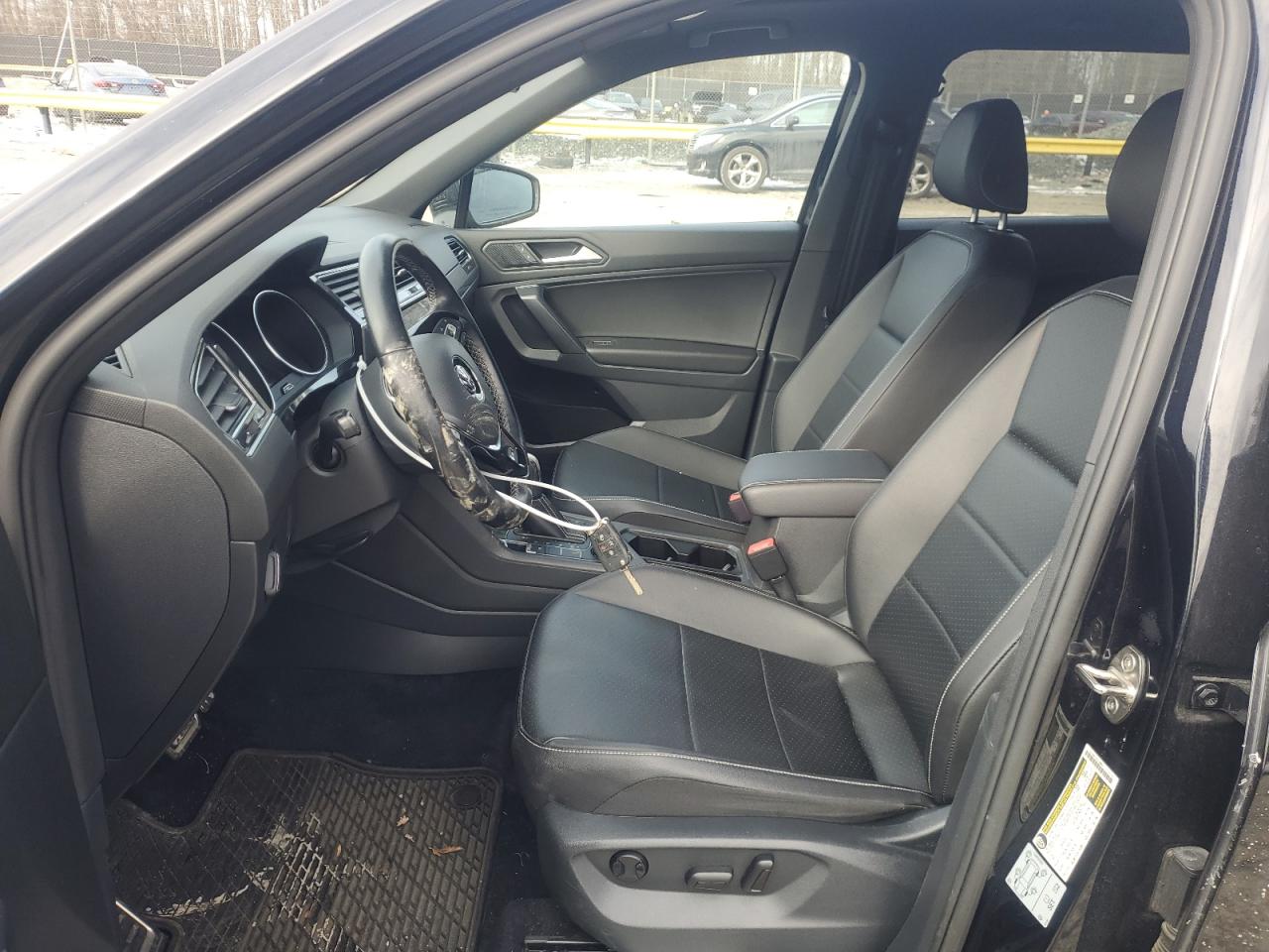2021 Volkswagen Tiguan - Image 7