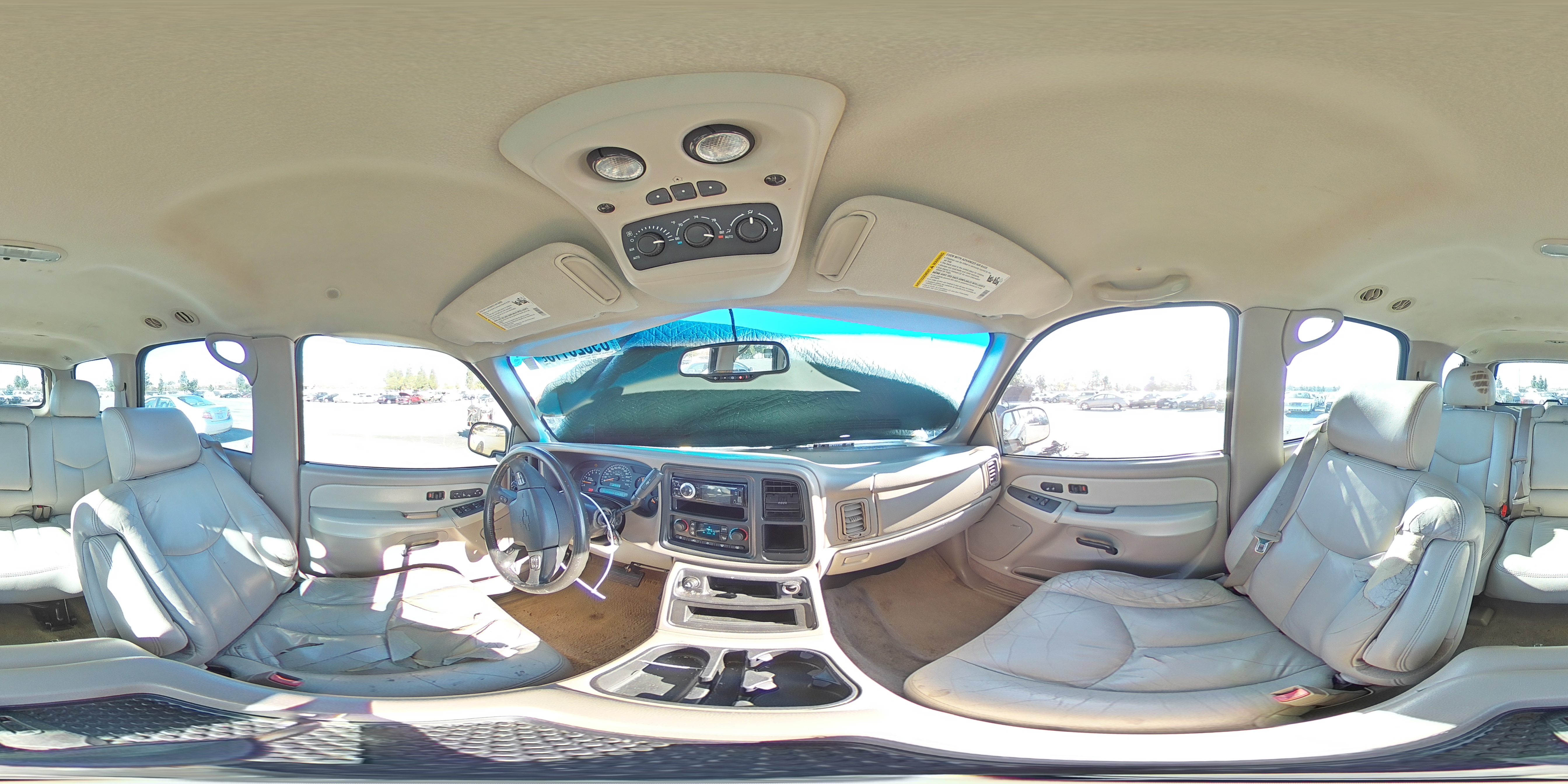 2003 Chevrolet Tahoe - Image 13