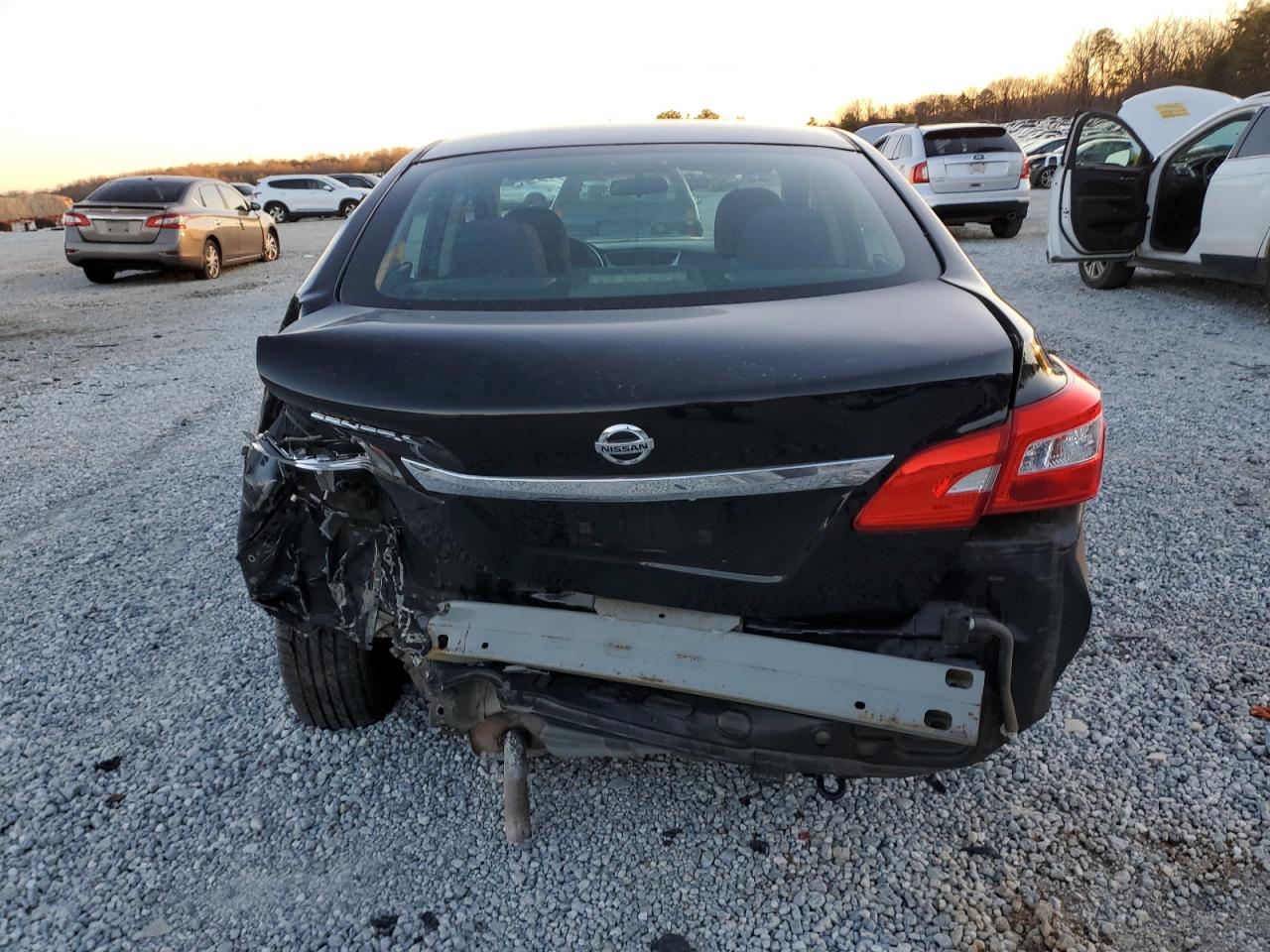 2016 Nissan Sentra - Image 6