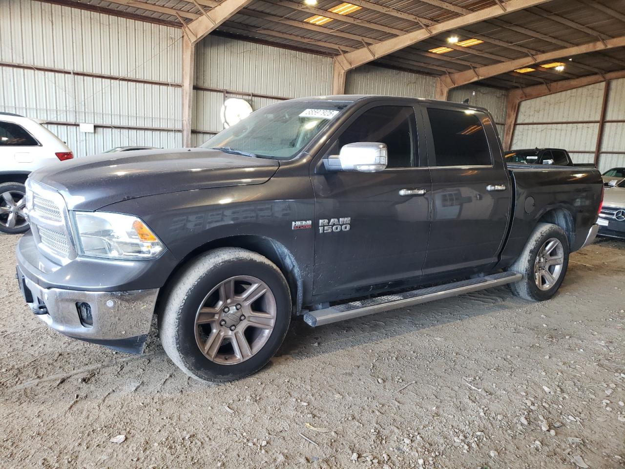 VIN 1C6RR6LT5JS239966 2018 RAM 1500 no.1