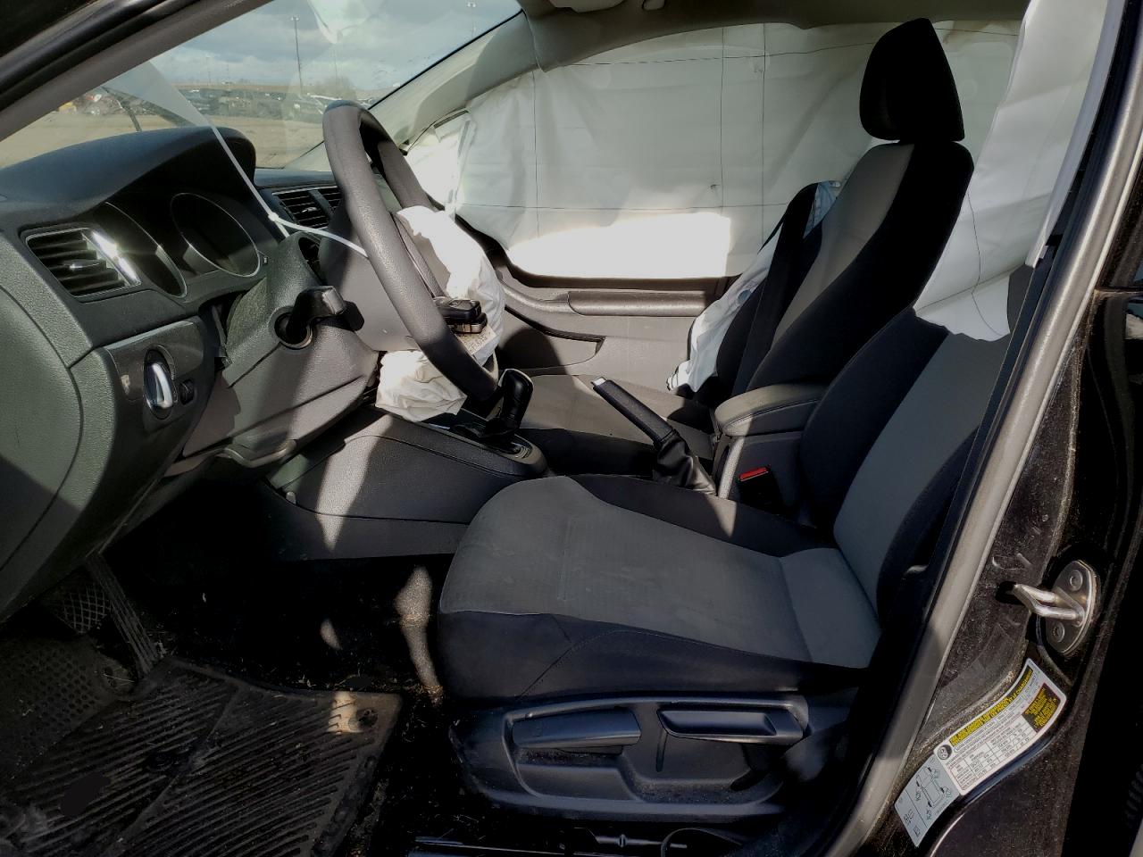 2018 Volkswagen Jetta - Image 7