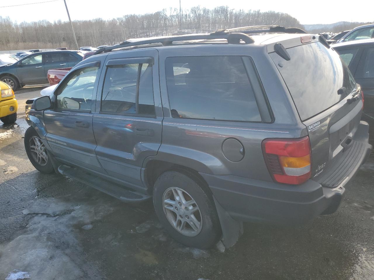 2004 Jeep Grand Cherokee - Image 2