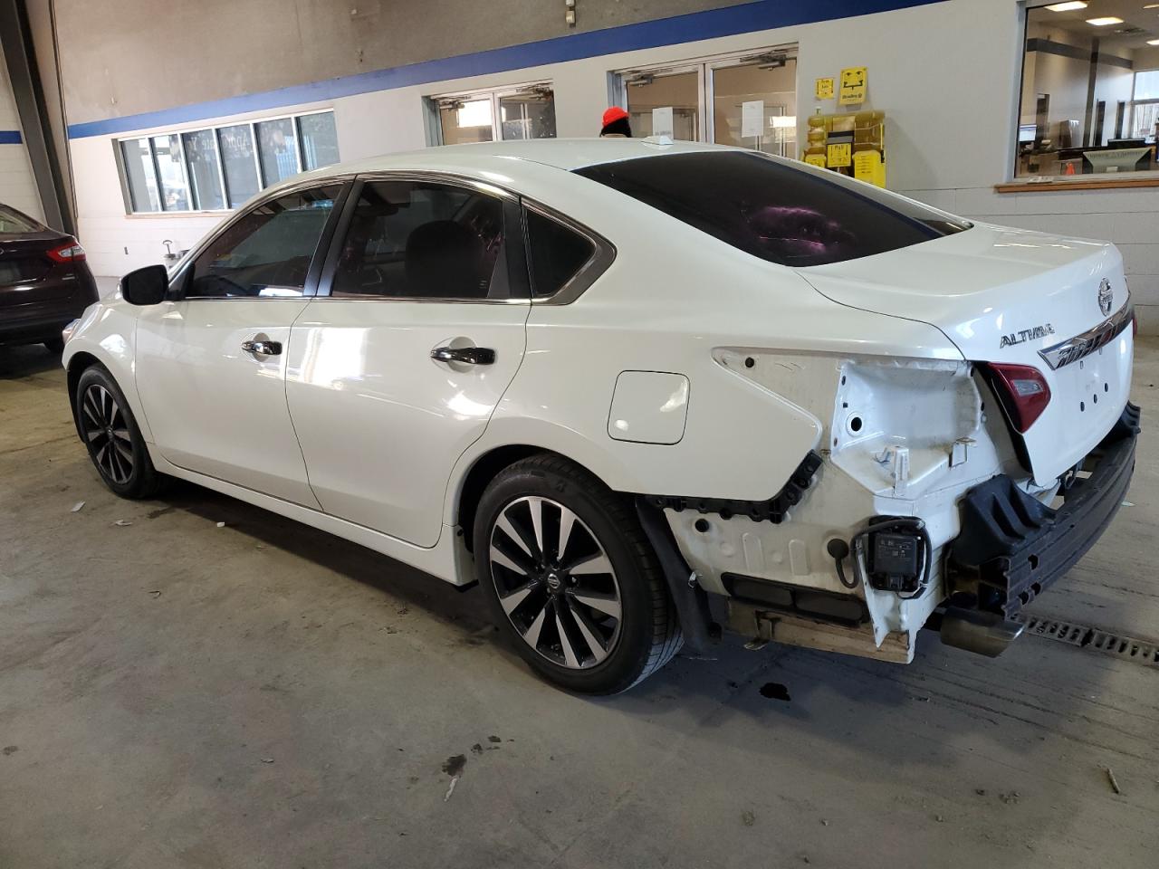 2018 Nissan Altima - Image 2