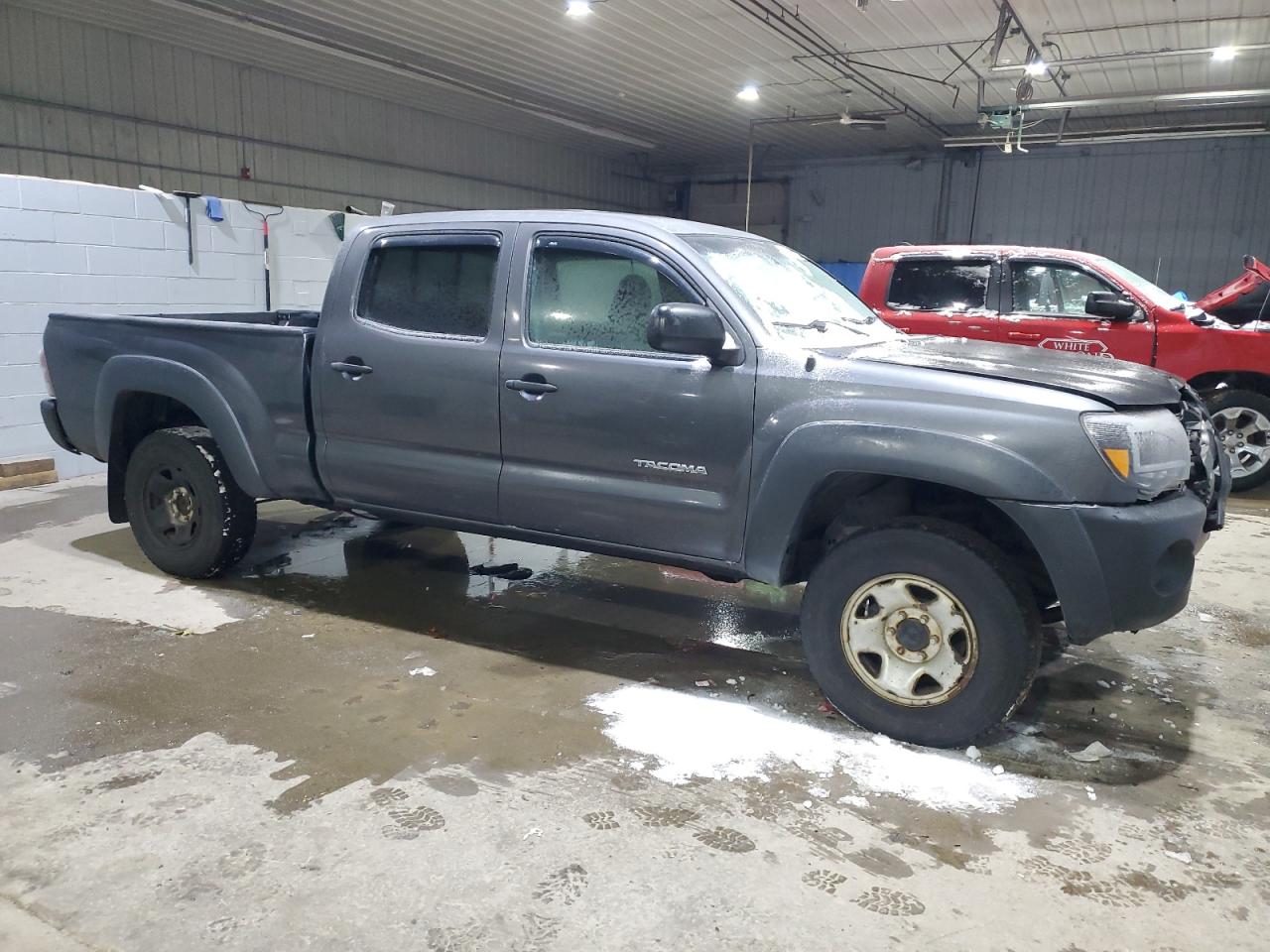 2011 Toyota Tacoma - Image 4