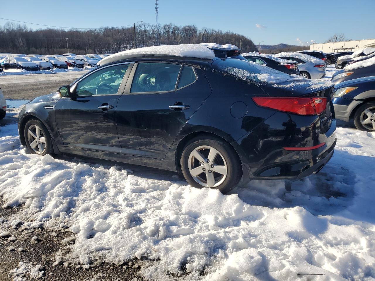 VIN 5XXGM4A75FG462793 2015 KIA OPTIMA no.2