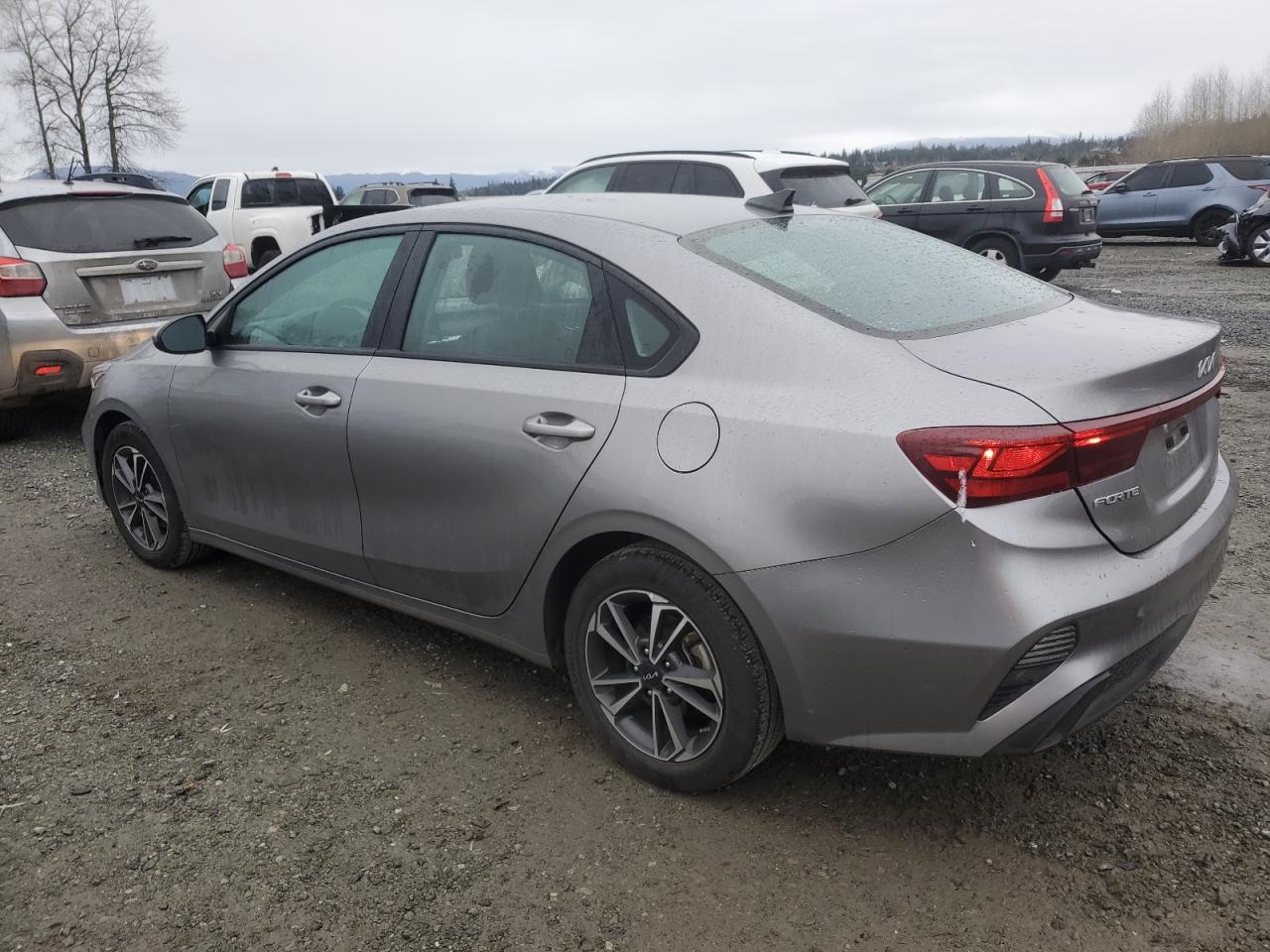 VIN 3KPF24AD6PE537051 2023 KIA FORTE no.2