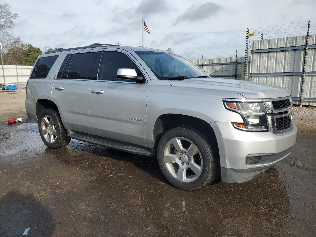 2017 Chevrolet Tahoe - Image 4