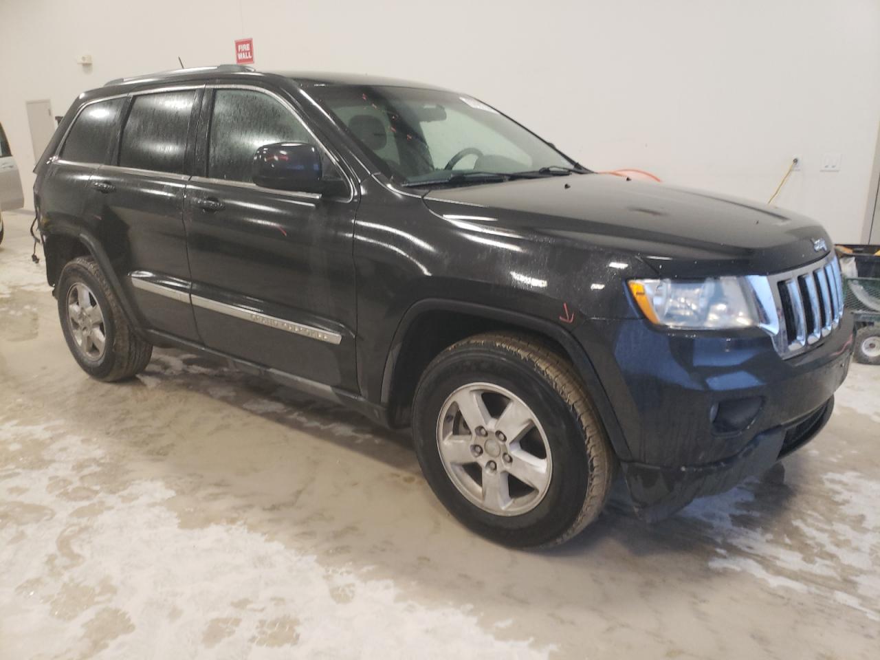 2011 Jeep Grand Cherokee - Image 4