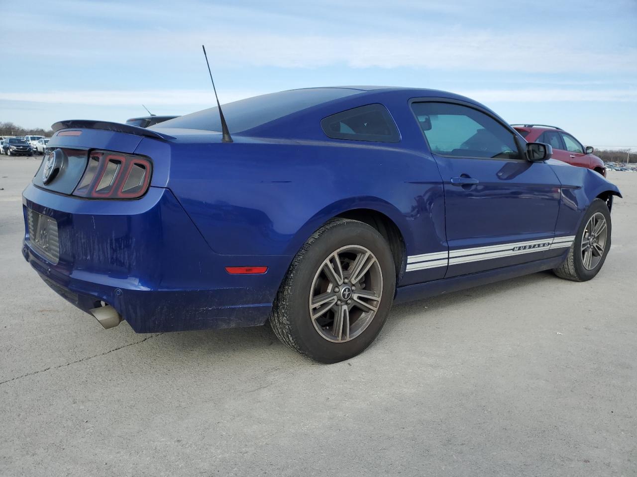 2013 Ford Mustang - Image 3