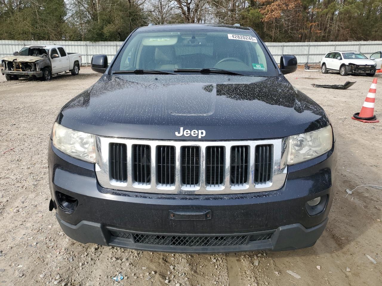 2011 Jeep Grand Cherokee - Image 5