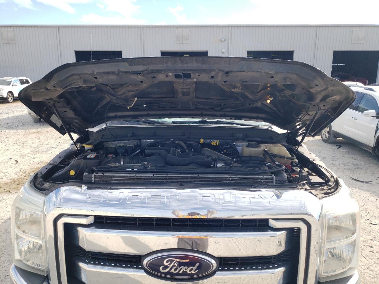 2012 Ford F250 - Image 12