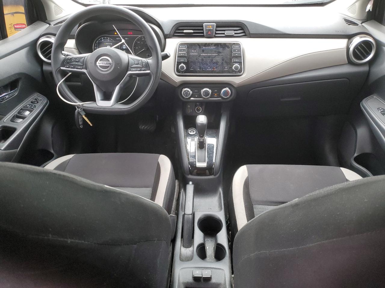 2021 Nissan Versa - Image 8