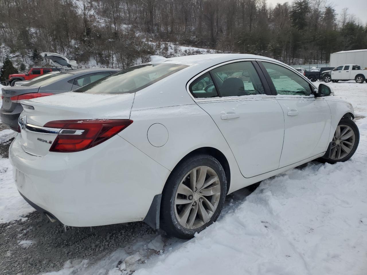 2015 Buick Regal - Image 3