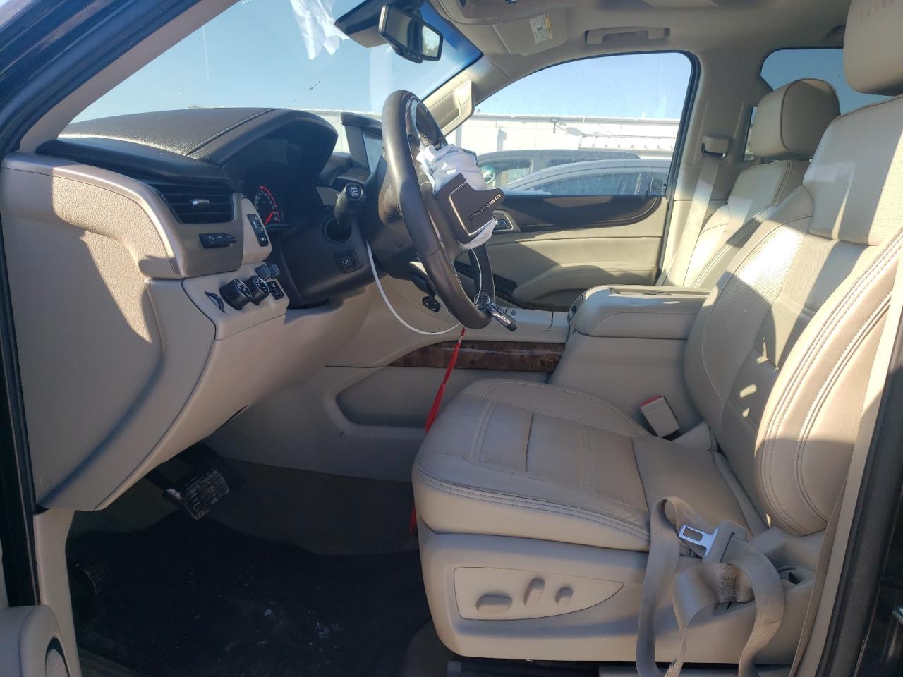 2015 GMC Yukon - Image 7
