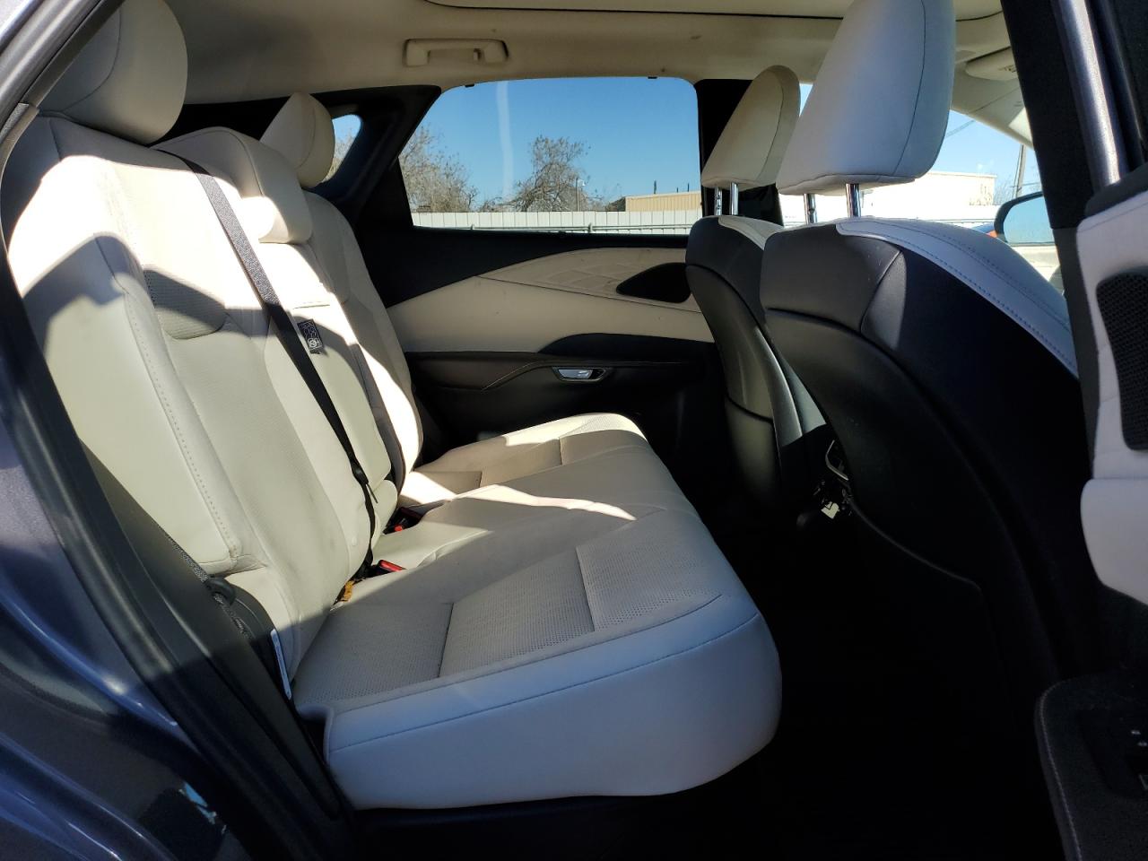 2023 Lexus RX - Image 11