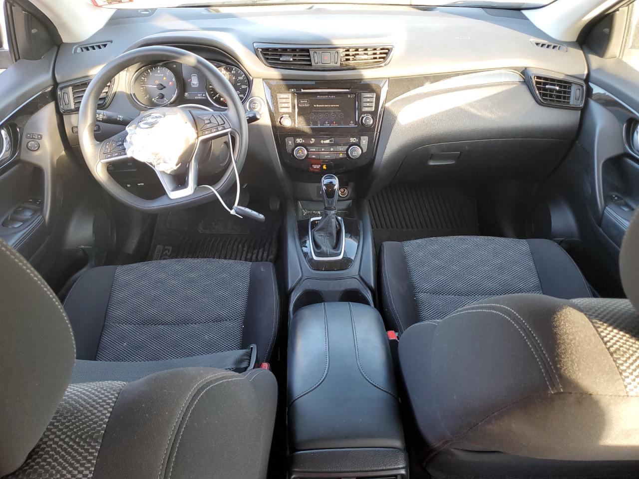 2019 Nissan Rogue - Image 8