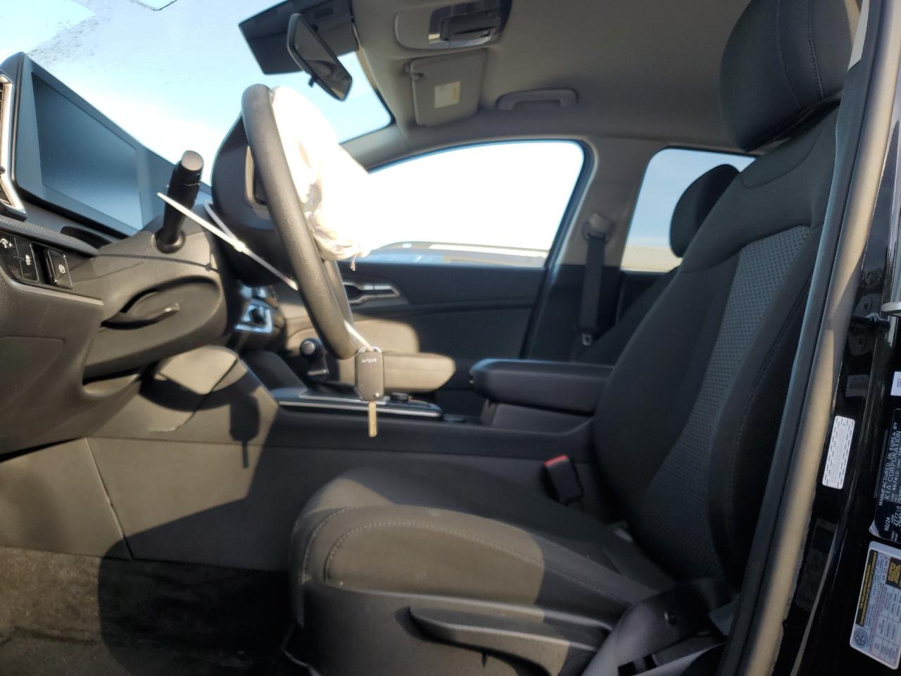 2024 Kia Sportage - Image 7