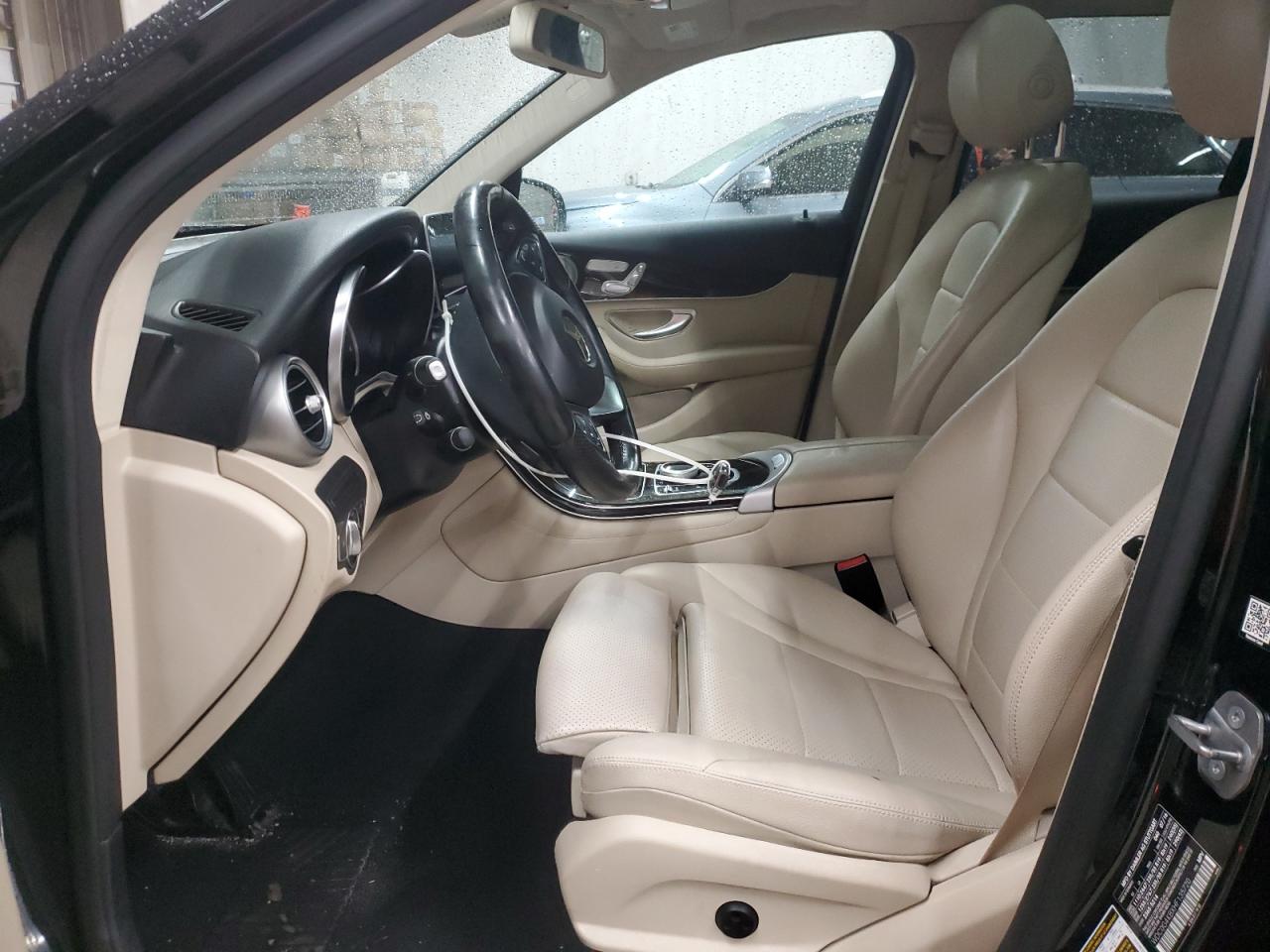 2017 Mercedes-Benz GLC - Image 7