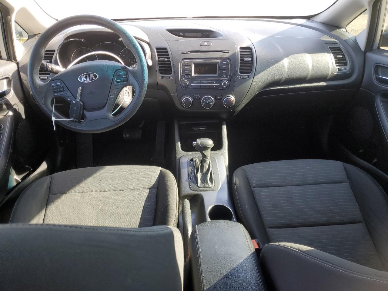 2015 Kia Forte - Image 8