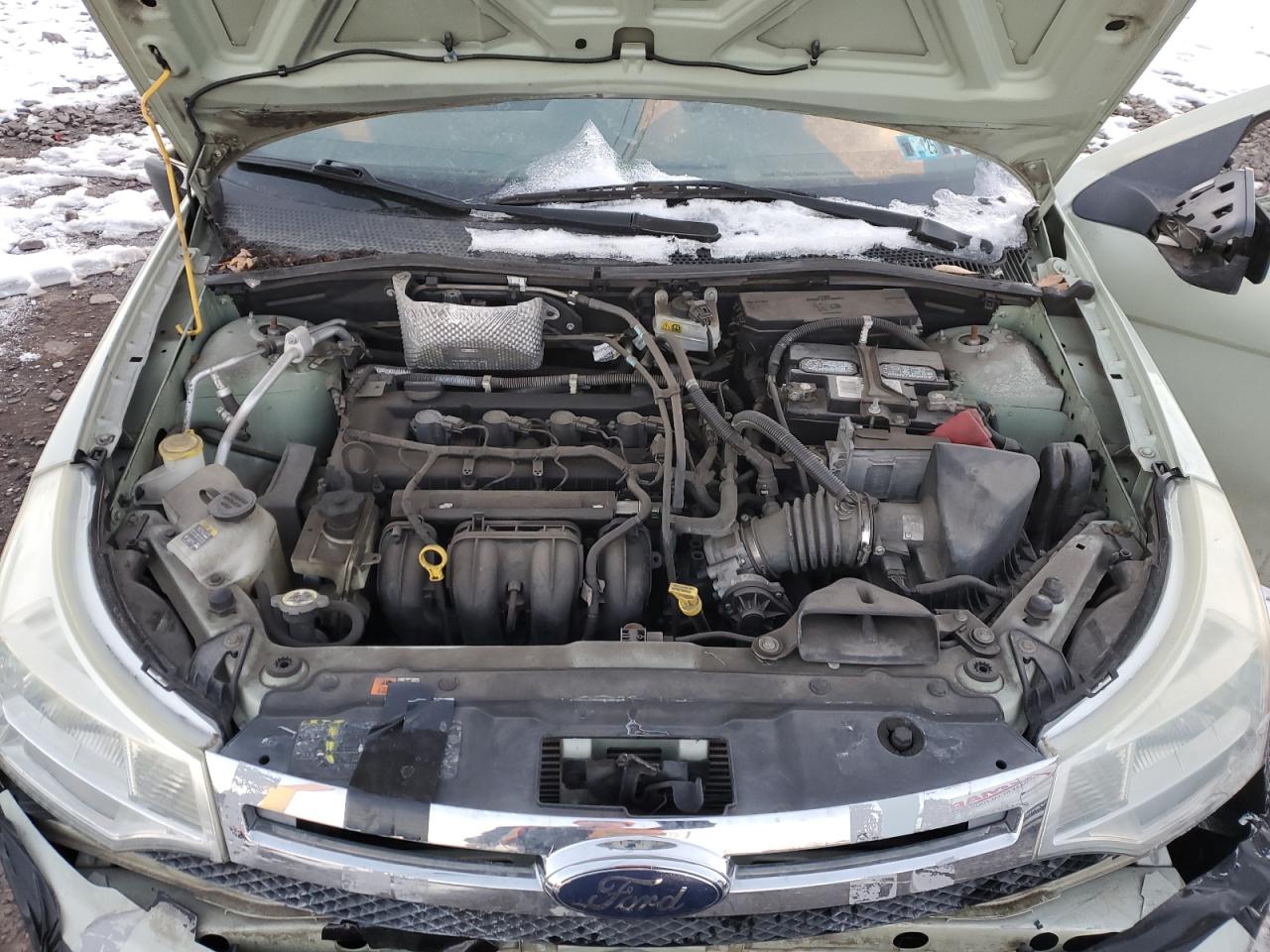 2010 Ford Focus - Image 12