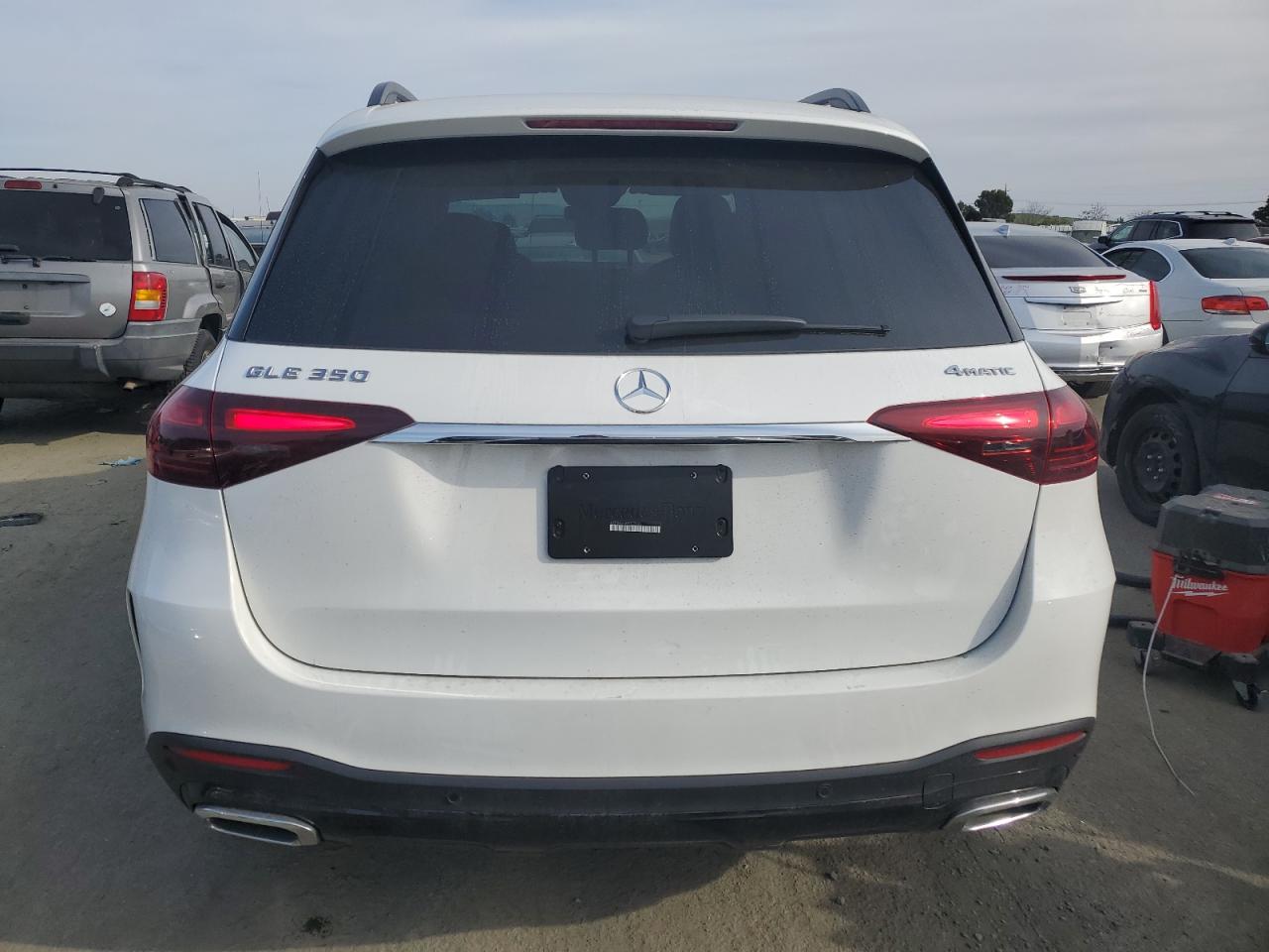 2024 Mercedes-Benz GLE - Image 6