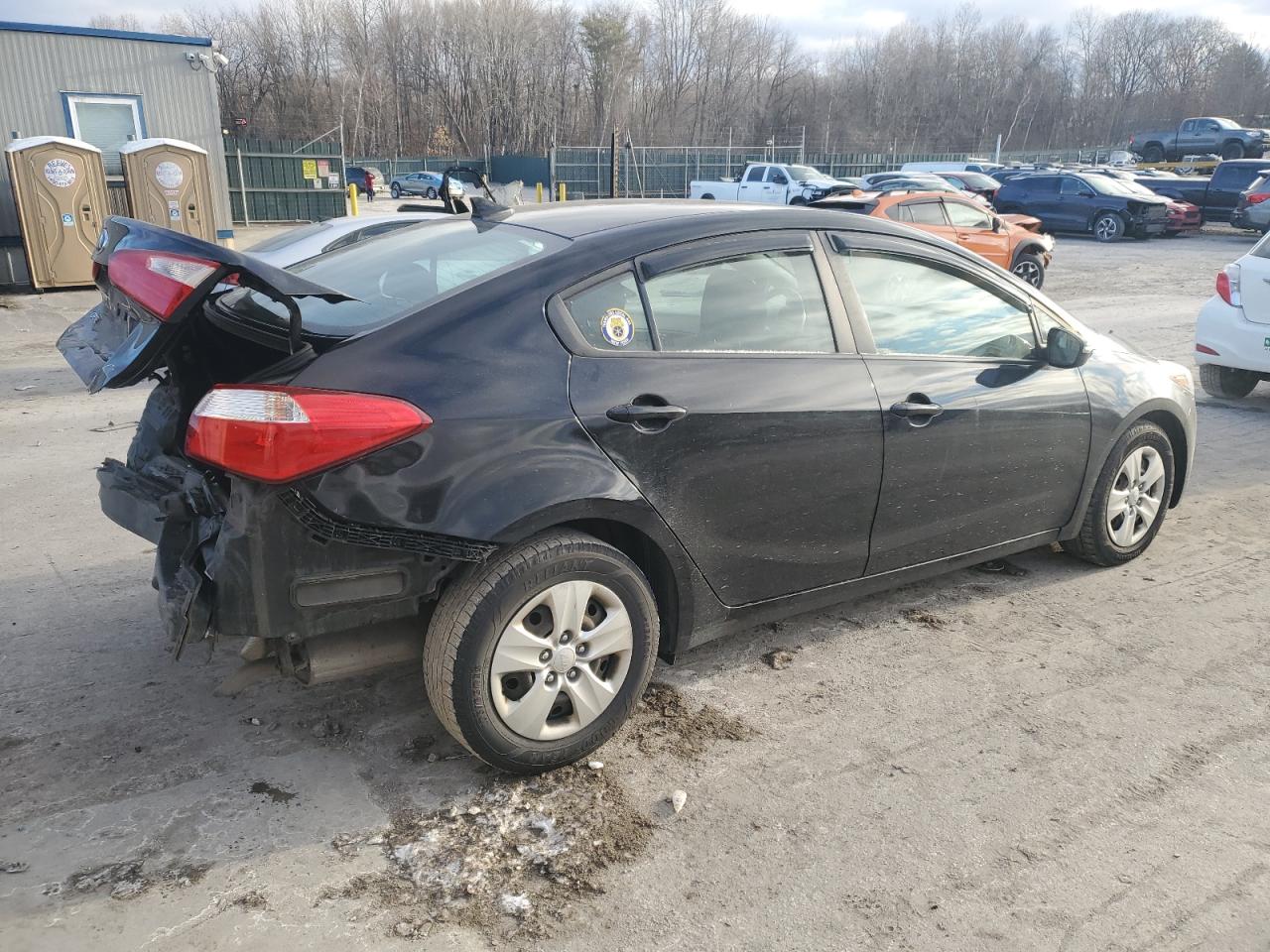 VIN KNAFX4A61G5535798 2016 KIA FORTE no.3