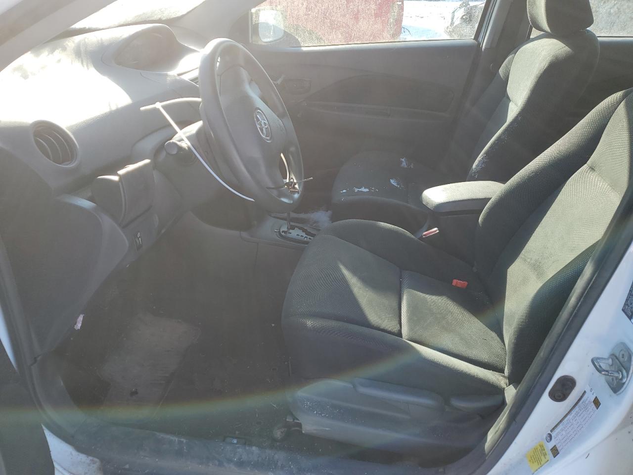 2012 Toyota Yaris - Image 7