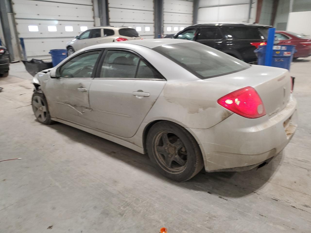 2010 Pontiac G6 - Image 2