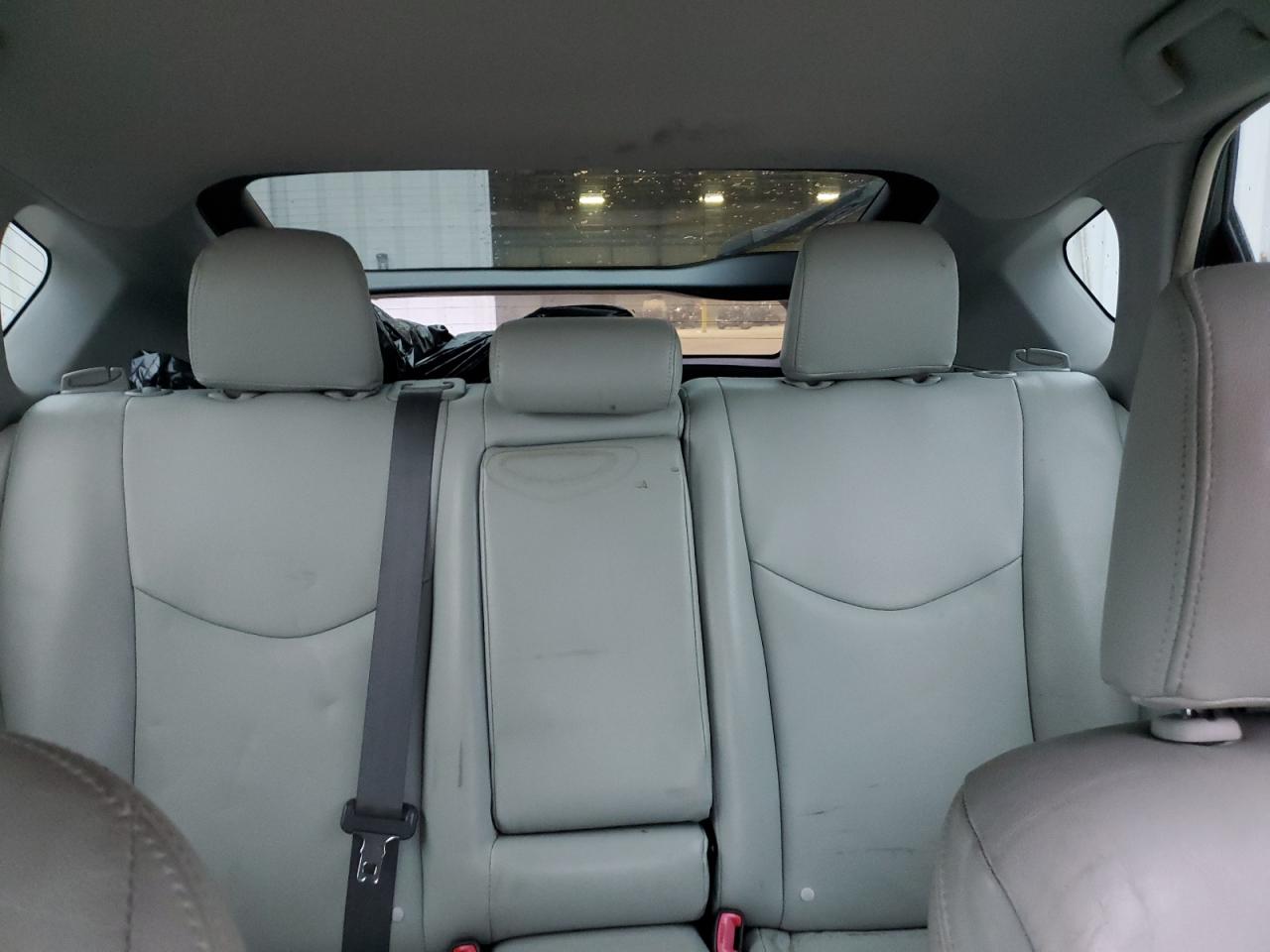 2014 Toyota Prius - Image 10