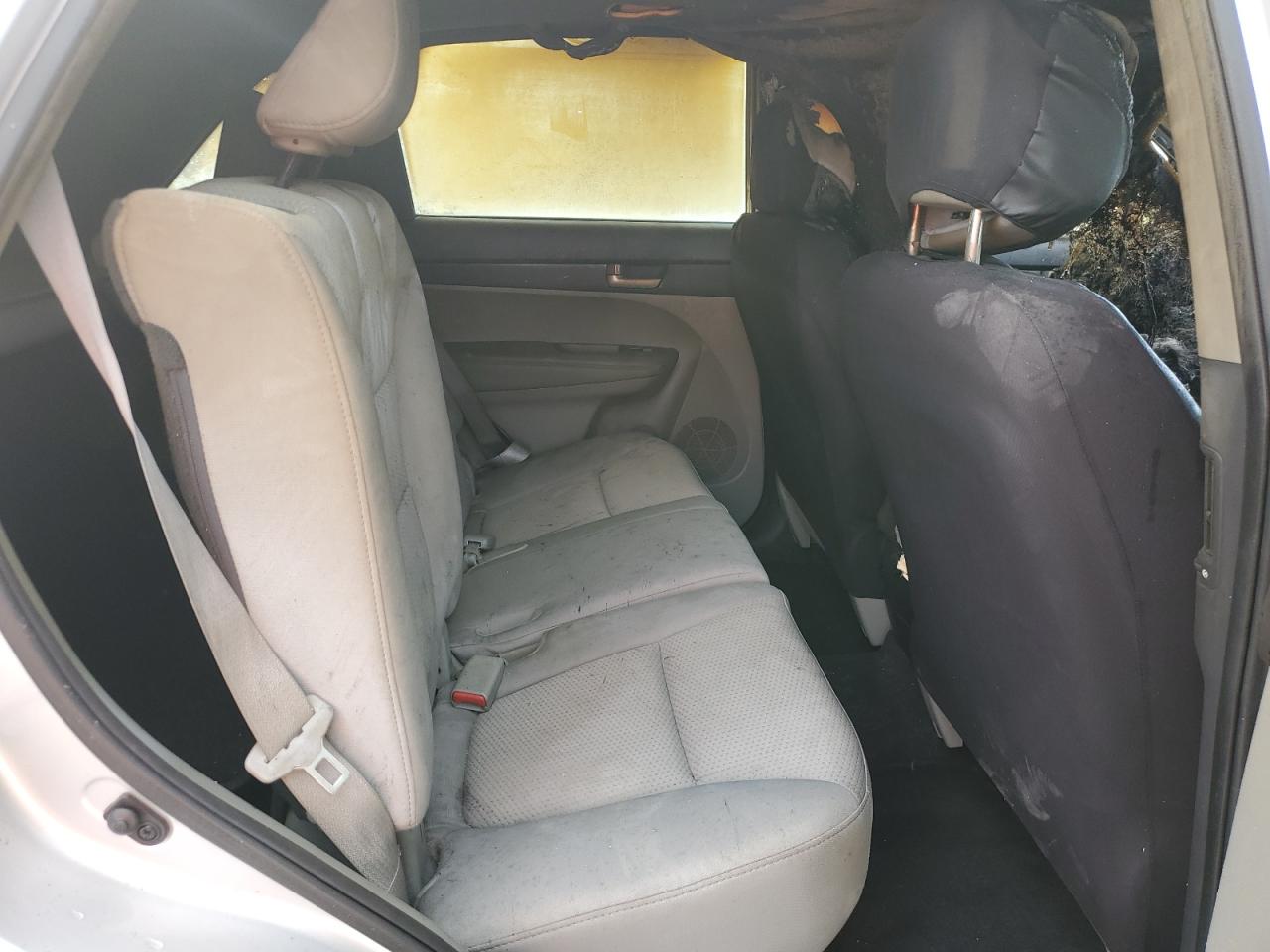 2011 Kia Sorento - Image 11