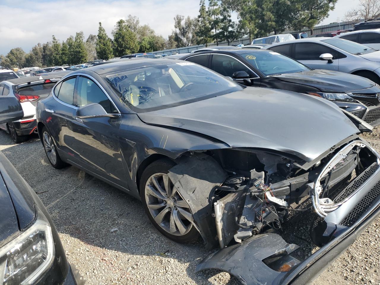 VIN 5YJSA1CG6DFP23153 2013 TESLA MODEL S no.4