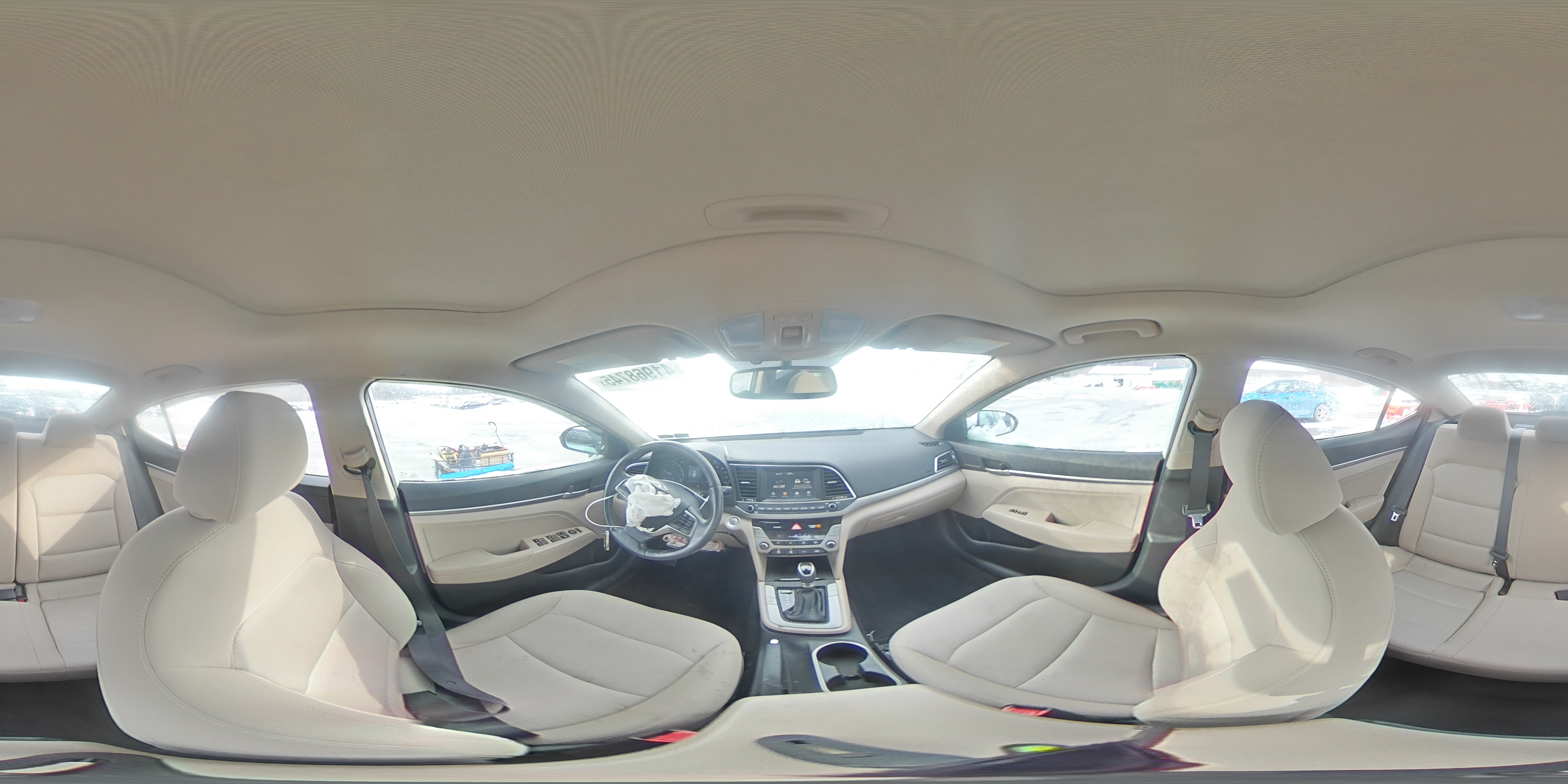 2018 Hyundai Elantra - Image 12