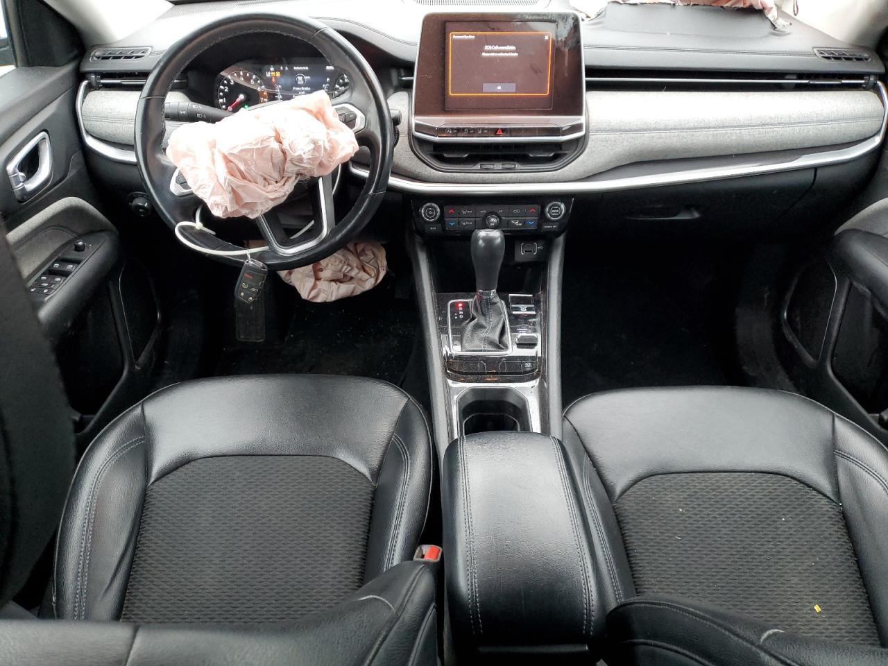 2022 Jeep Compass - Image 8