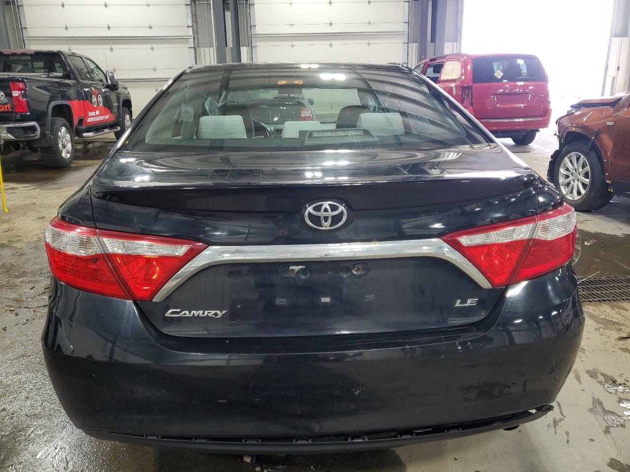 2015 Toyota Camry - Image 6