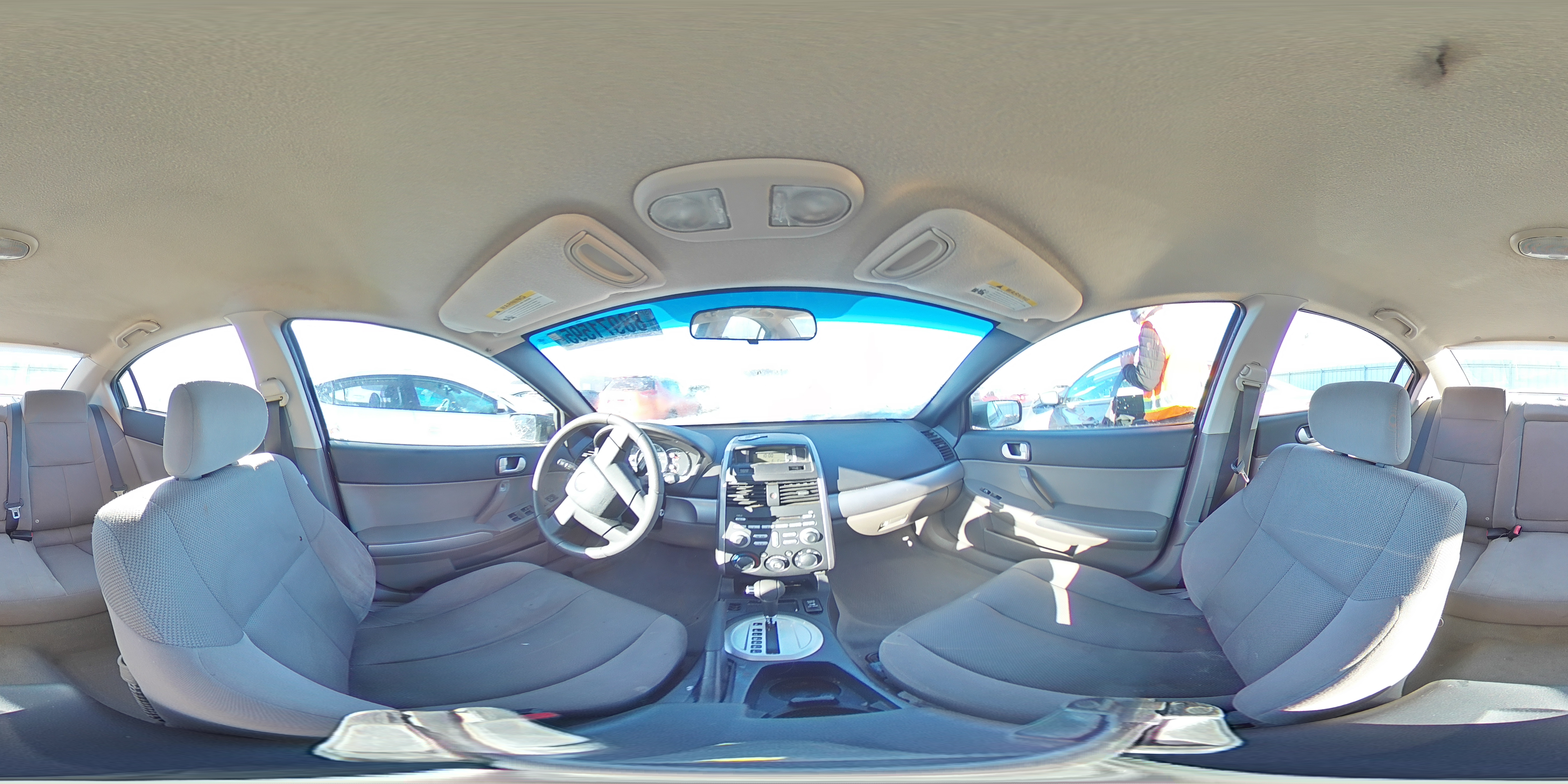 2006 Mitsubishi Galant - Image 12