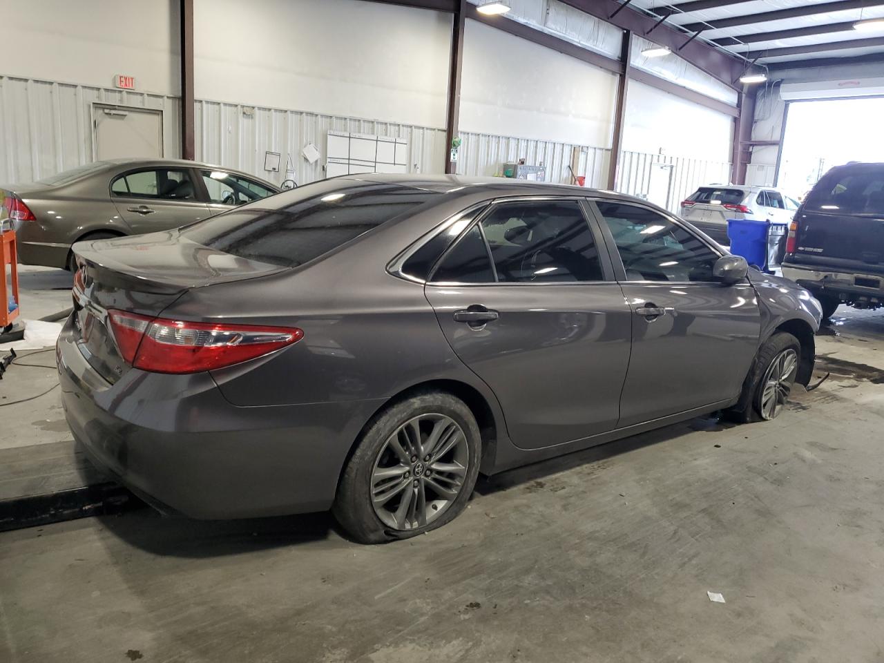 2016 Toyota Camry - Image 3