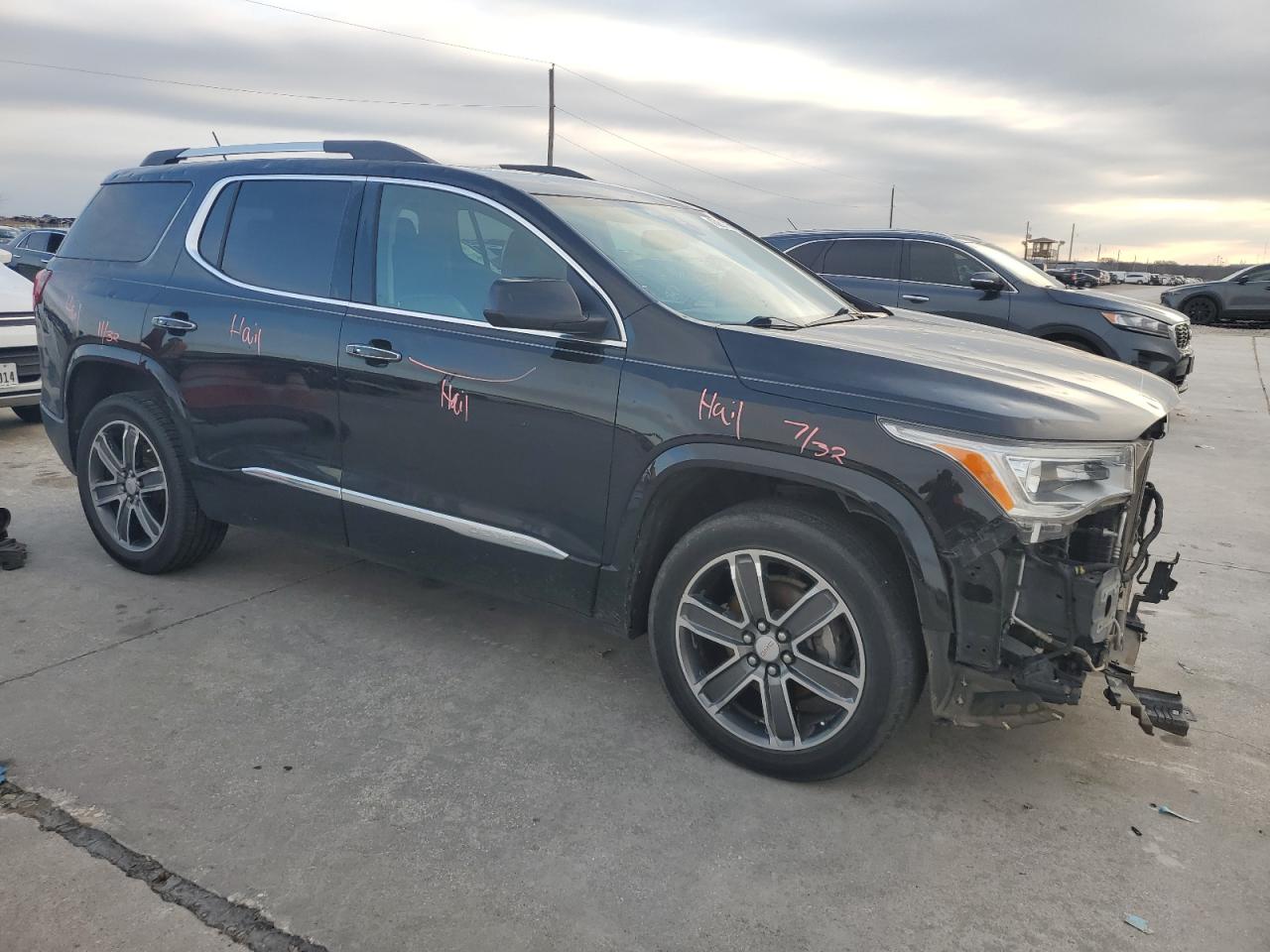 2017 GMC Acadia - Image 4