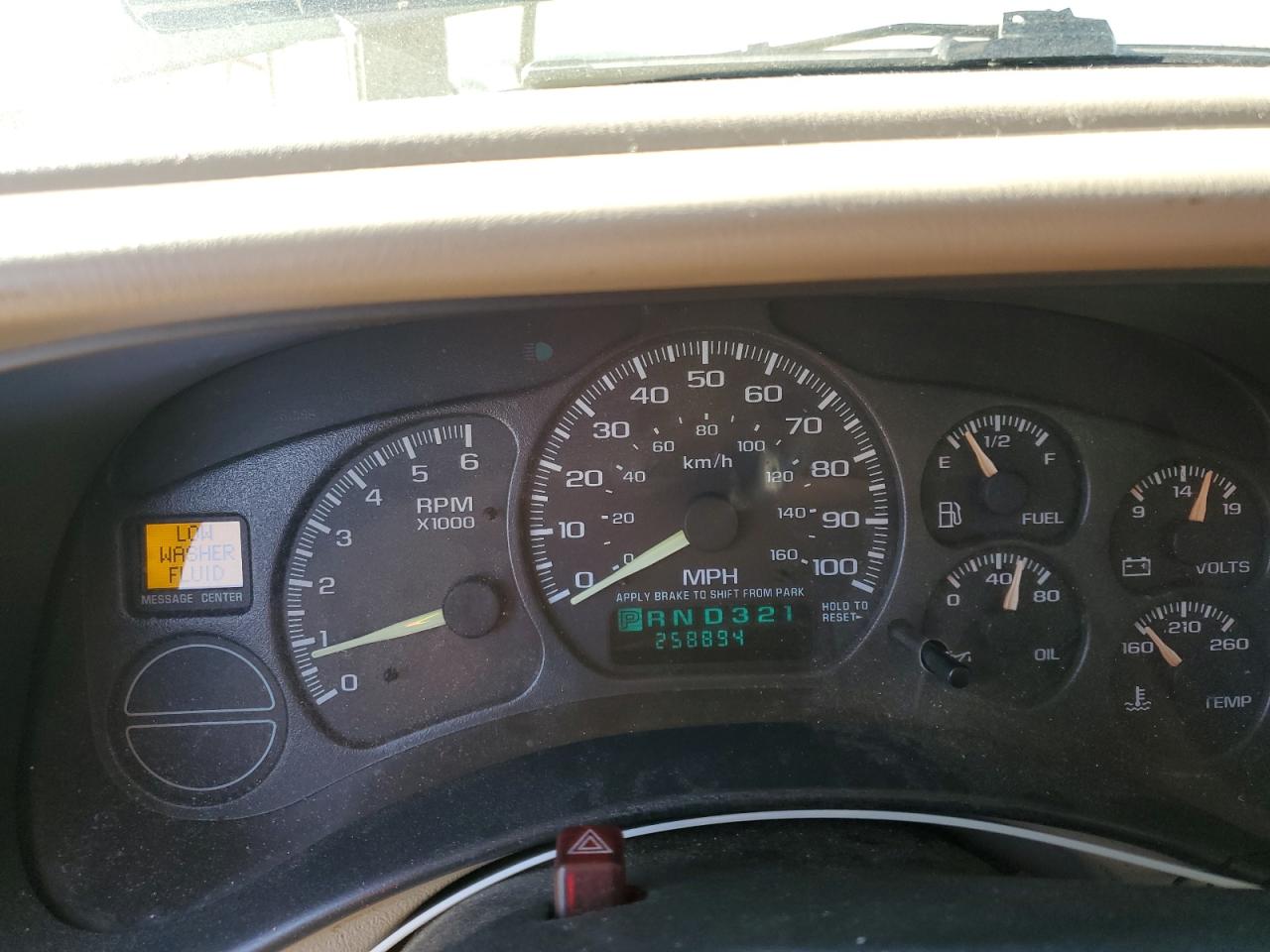 2001 Chevrolet Tahoe - Image 9