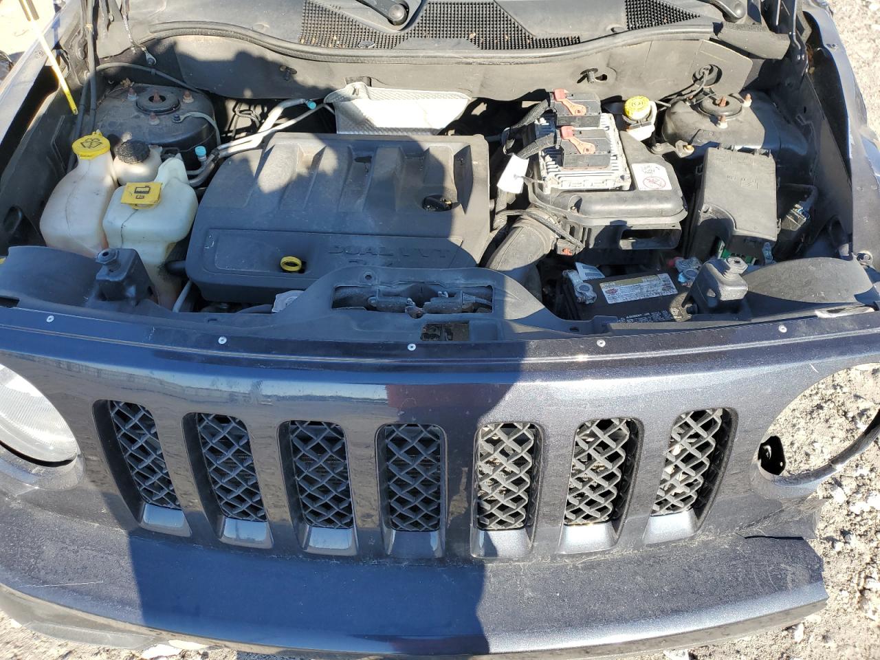 2016 Jeep Liberty (Patriot) - Image 14