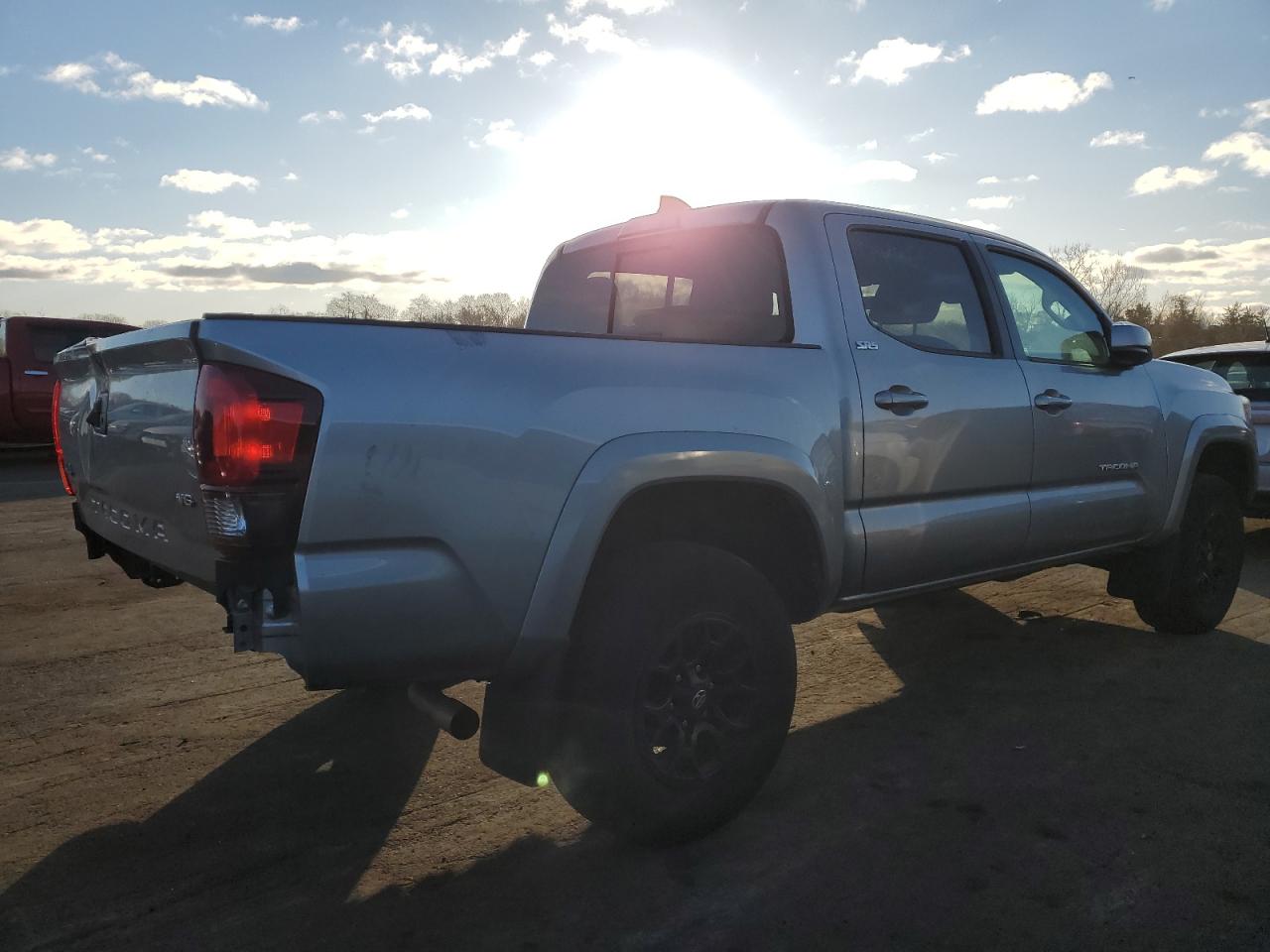 2021 Toyota Tacoma - Image 3