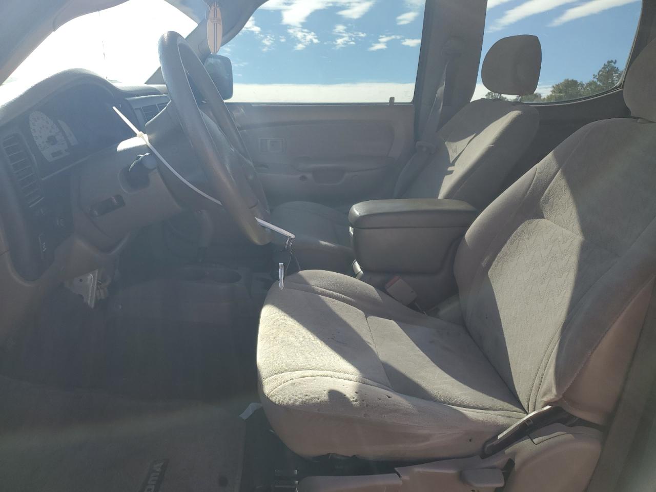 2004 Toyota Tacoma - Image 7