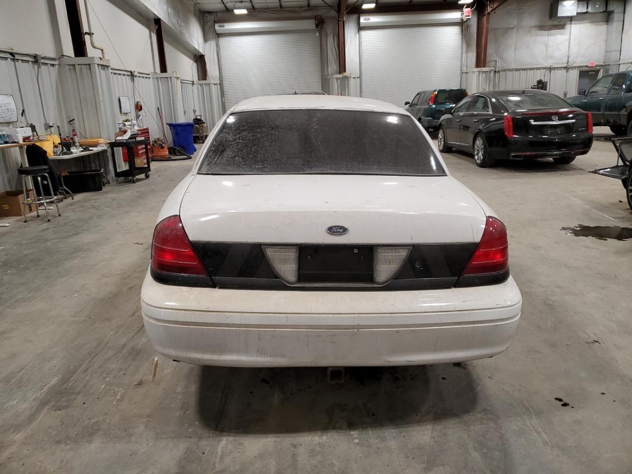 2011 Ford Crown Victoria - Image 6
