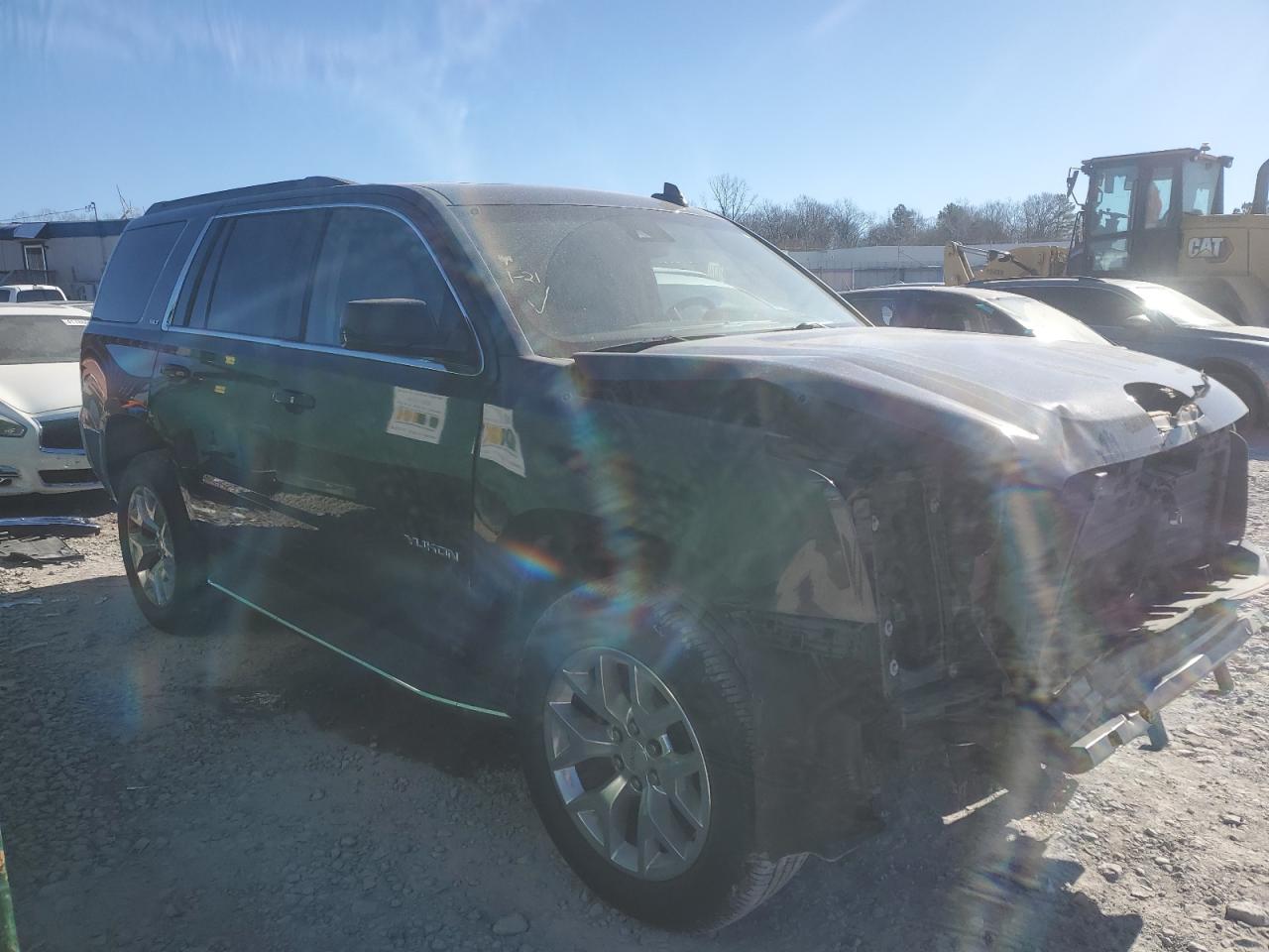 2017 GMC Yukon - Image 4