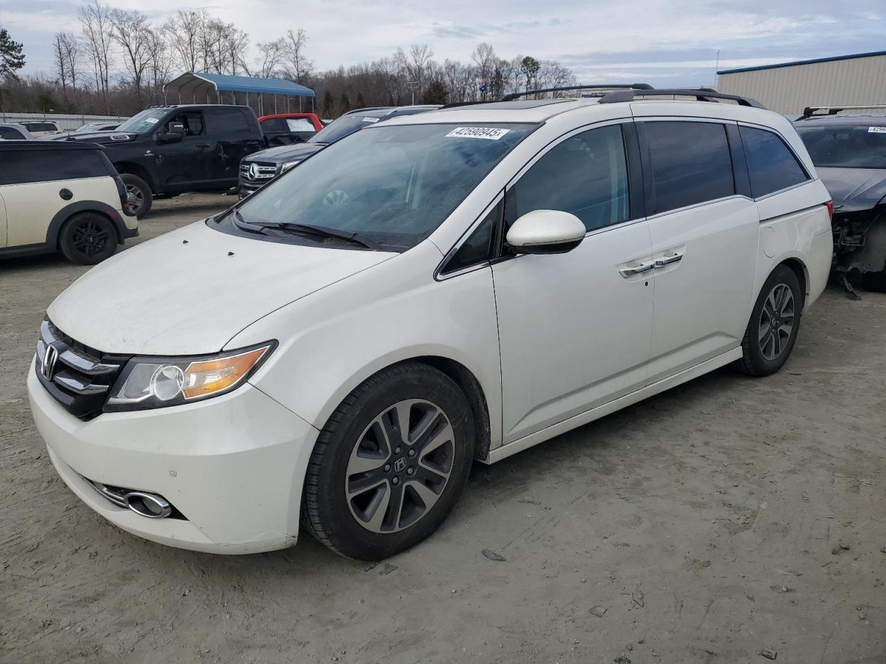 2014 Honda Odyssey - Image 1