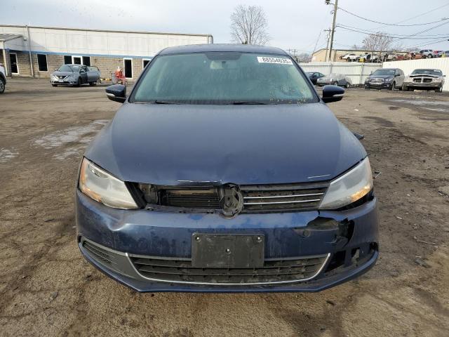  VOLKSWAGEN JETTA 2014 Синий