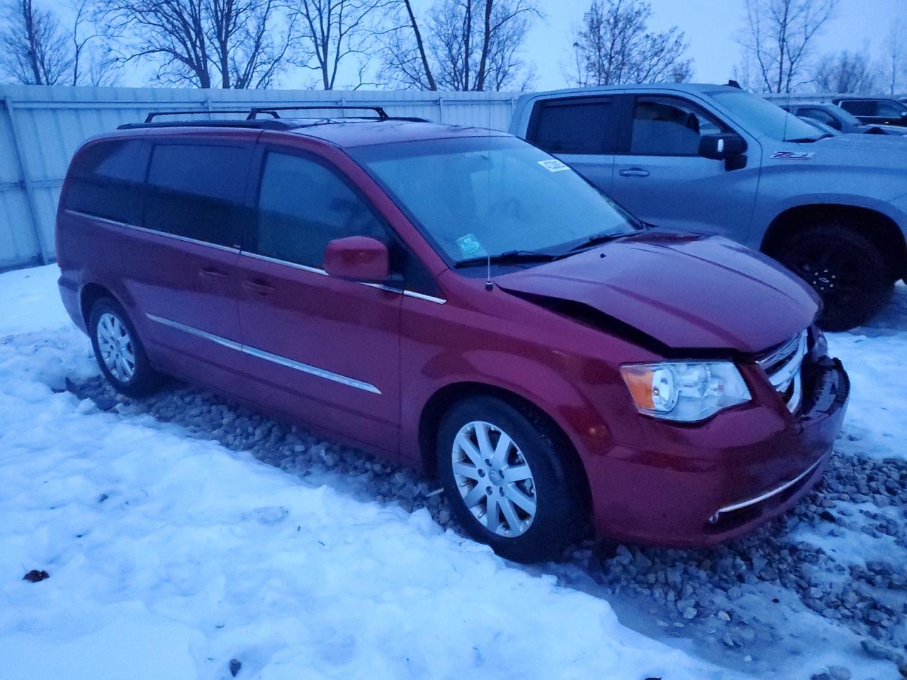 2013 Chrysler Town & Country - Image 4