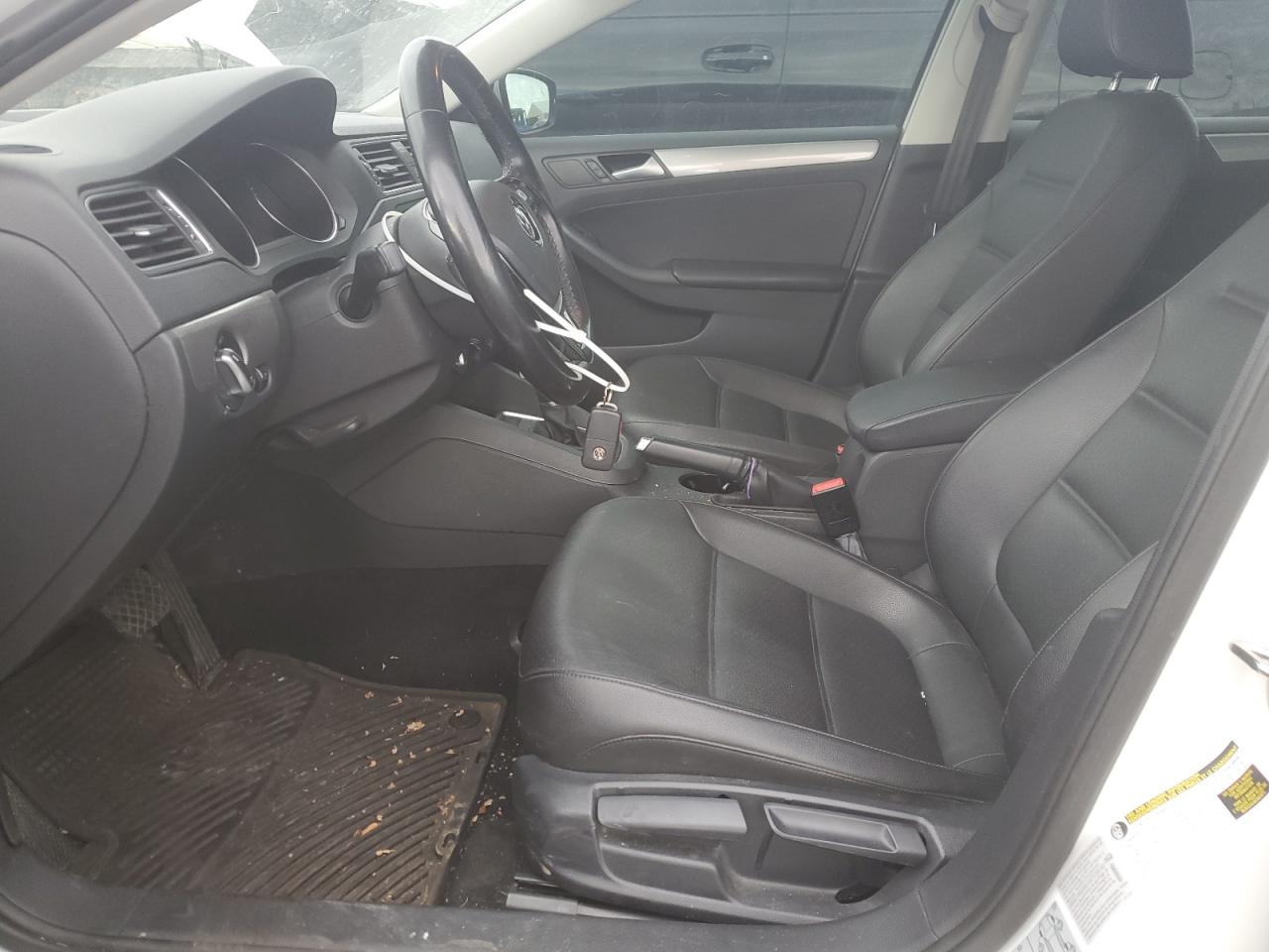 2017 Volkswagen Jetta - Image 7
