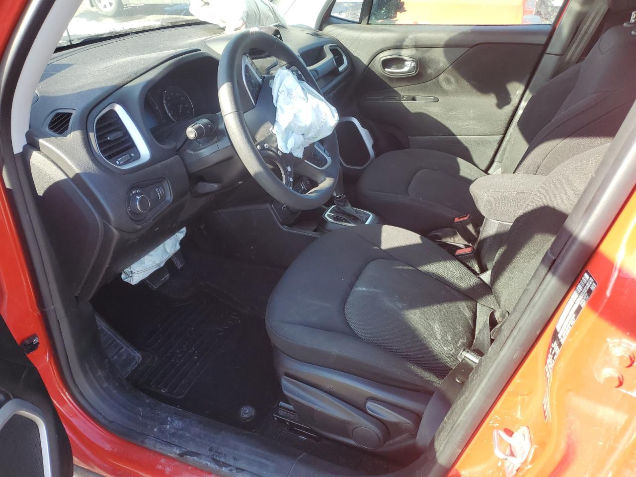 2018 Jeep Renegade - Image 7